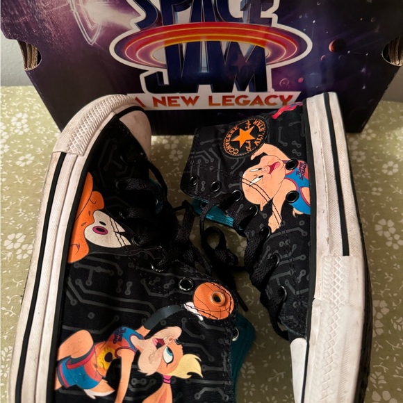 Converses - Picture 5 of 5